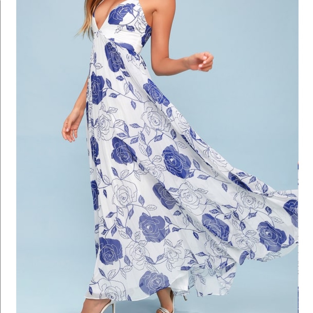 🎉 SALE 🎉 DAHLIA BLUE AND WHITE FLORAL MAXI DRESS